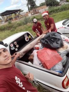 Equipe de carros Rebaixados promove Natal Solidário em Cruz Alta