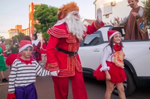 UM ENCANTO DE NATAL> Desfile da segunda encerra as celebrações de Natal