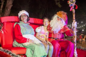 UM ENCANTO DE NATAL> Desfile da segunda encerra as celebrações de Natal