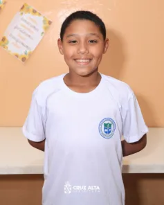 645 CAMISETAS>Cruz Alta entrega camisetas a alunos de escolas cívico-militares