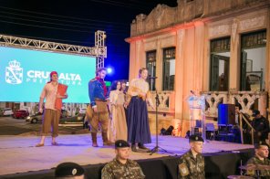 Cruz Alta homenageia Erico Verissimo e anuncia restauração do museu