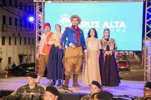 Cruz Alta homenageia Erico Verissimo e anuncia restauração do museu