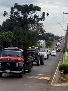 Dia do Colono e Motorista : feriado e desfile em Fortaleza dos Valos
