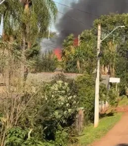 Incêndio atinge residência no Bairro do Sol em Cruz Alta