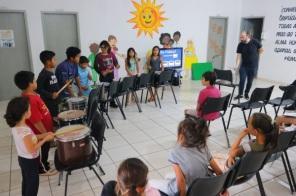 Musicalização é tema de oficina no Projeto Brincando nas férias com CRAS