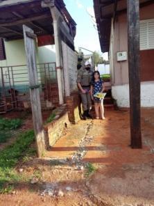 PROERD faz entrega de livros a alunos em Cruz Alta