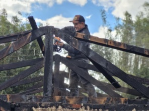 CRUZ ALTA>Incêndio destrói residência; Membros de Igreja atuam na reconstrução