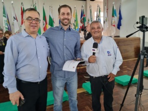 Diretor do Grupo Pilau Recebe Comenda do 16º Batalhão da Brigada Militar