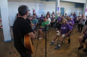 Em torno de 100 idosos participam da 3ª Páscoa Fantástica no CCI em Cruz Alta
