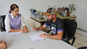 Moto Clube Velha Cruz assinou o termo de Adoção da Pista de Velocross 