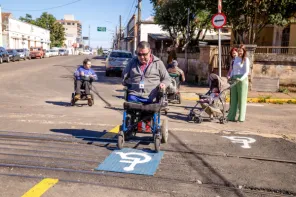 Cruz Alta instala placas metálicas para mais segurança em trilhos