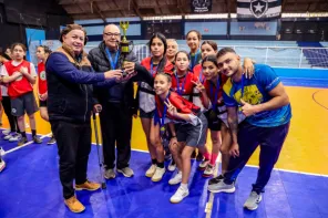 CEM>Gabriel Annes da Silva vence no futsal infantil masculino e feminino