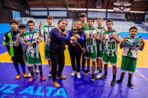 CEM>Gabriel Annes da Silva vence no futsal infantil masculino e feminino