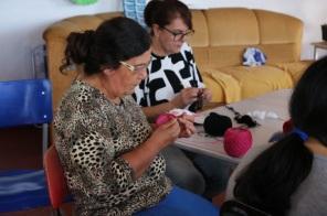 Quiosque do artesanato atrás do ginásio oferece diversas aulas