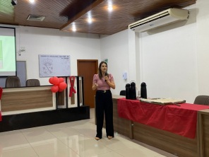 SAÚDE> Secretaria realiza atualização sobre HIV/AIDS com profissionais