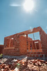 Obras do Loteamento Lírios do Campo avançam em ritmo intenso em Cruz Alta 