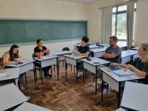 JOVENS BRILHANTES> Vestibular tem 272 inscrições e reunião avalia programa