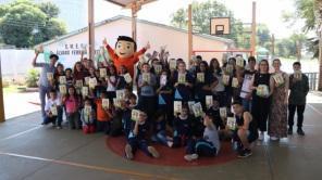 Gibi Turminha do Erico é distribuído para mais escolas de Cruz Alta