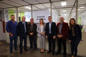 Prefeita Paula se reúne com secretário de Habitação e Regularização Fundiária