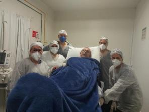 Pacientes recuperados da Covid-19 recebem alta hospitalar no HSVP