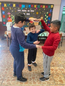 ARTE> Alunos de Escolas Municipais Brilham nas Oficinas de Teatro e Circo