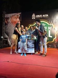 Tania de Lima Moura é a ganhadora do sorteio do carro 0 km em Cruz Alta