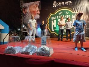 Tania de Lima Moura é a ganhadora do sorteio do carro 0 km em Cruz Alta