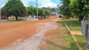 Moradores cobram medidas contra poeira em obra na João José de Barros