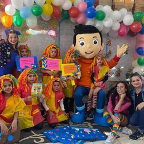 EMEF Prof. Antônio Serra em Cruz Alta recebe a visita do mascote menino Erico