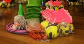 ESCOLAS: Rede Municipal de Cruz Alta recebe Kits de Materiais Esportivos 