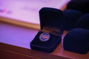 Cláudia Britto Pilau recebe Prêmio de Reconhecimento Funcional 2025