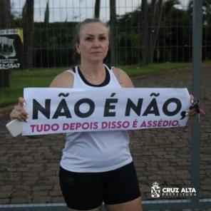 Grupo de mulheres protestam contra atos de assédio em Cruz Alta 