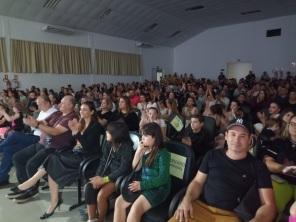 Semana da Dança encerrou com desfile e casa de cultura lotada no sábado
