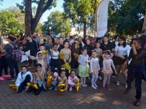 Semana da Dança encerrou com desfile e casa de cultura lotada no sábado