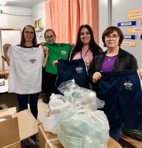 Escolas Estaduais de Cruz Alta recebem os kits de uniformes escolares