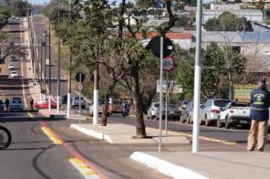 Inaugurado asfalto na Avenida Plácido de Castro