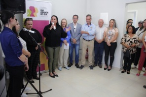 HOJE> Secretária Estadual da Saúde, Arita Bergmann inaugura a ESF Vida Nova 