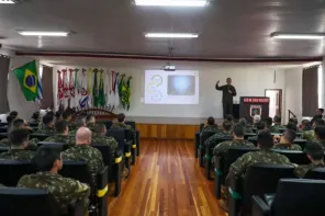 EASA recebe comitiva do Departamento Geral do Pessoal para ciclo de palestras
