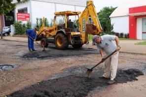 Secretaria de Obras realiza etapa da Operação Tapa-Buraco