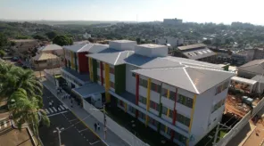 Eduardo Leite e Gabriel Souza inauguram Escola Margarida Pardelhas