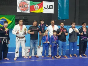 Campeonato de Jiu-Jítsu reúne atletas de cinco cidades em Cruz Alta