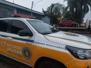 Mulher é presa com mais de 50 kg de maconha e pistola na ERS-342 em Cruz Alta