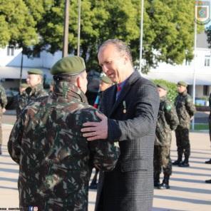 EASA realiza formatura alusiva ao dia do Soldado e entrega de diplomas 