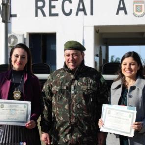 EASA realiza formatura alusiva ao dia do Soldado e entrega de diplomas 