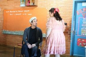 Dia D Teatro visitou as escolas Amado Lacroix e Arthur Moreira nesta terça